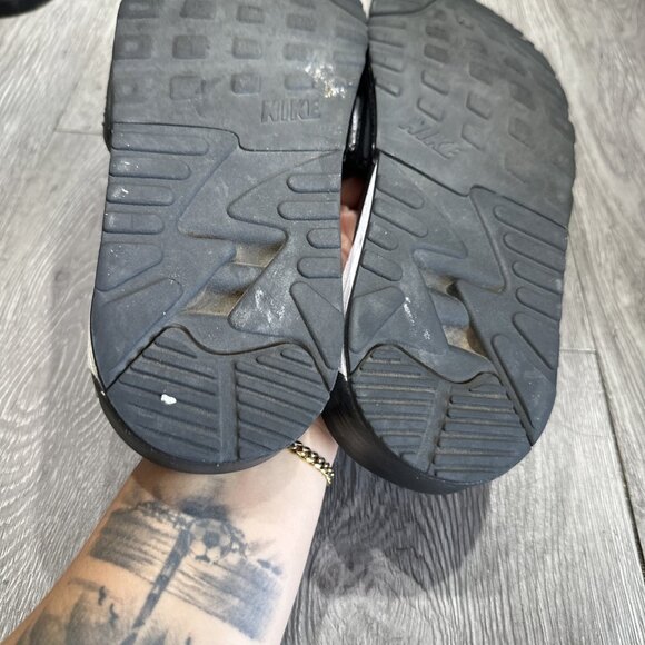 Nike Air Max 90 Womens Slides Sandals CT5241-002 Black/White Size 7 - Picture 8 of 10